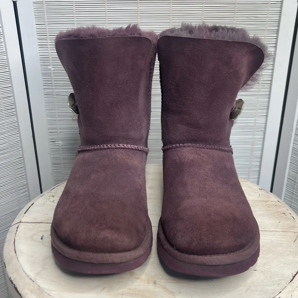 UGG Bailey Button Bling Boots Port Suede Swarovski Crystal Sheepskin Size 6